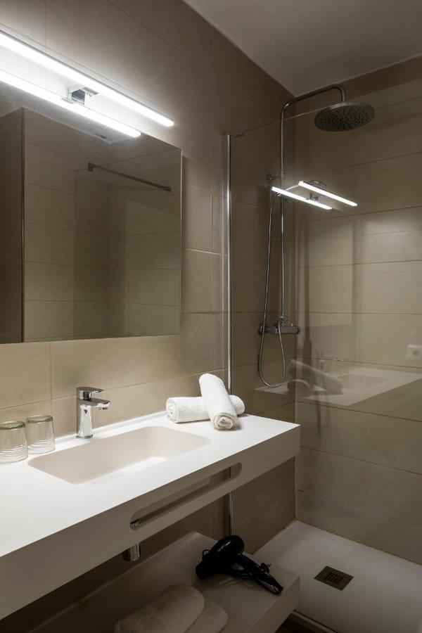 Apartamentos El Moro San Antonio  Eksteriør billede