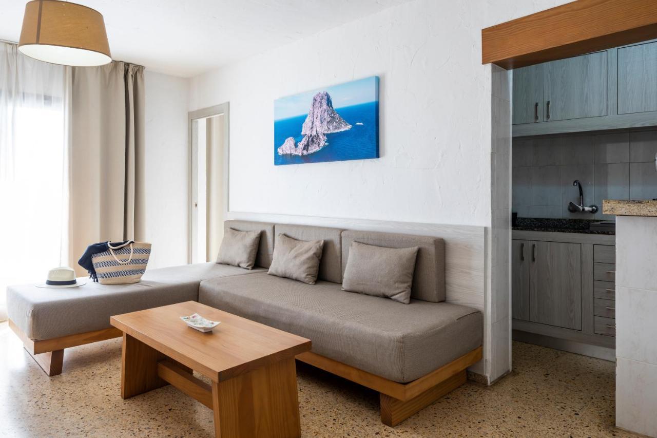 Apartamentos El Moro San Antonio  Eksteriør billede