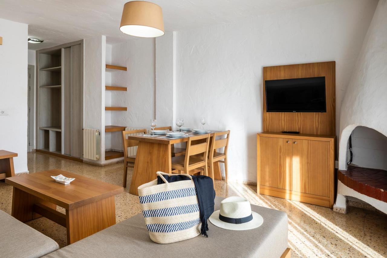 Apartamentos El Moro San Antonio  Eksteriør billede