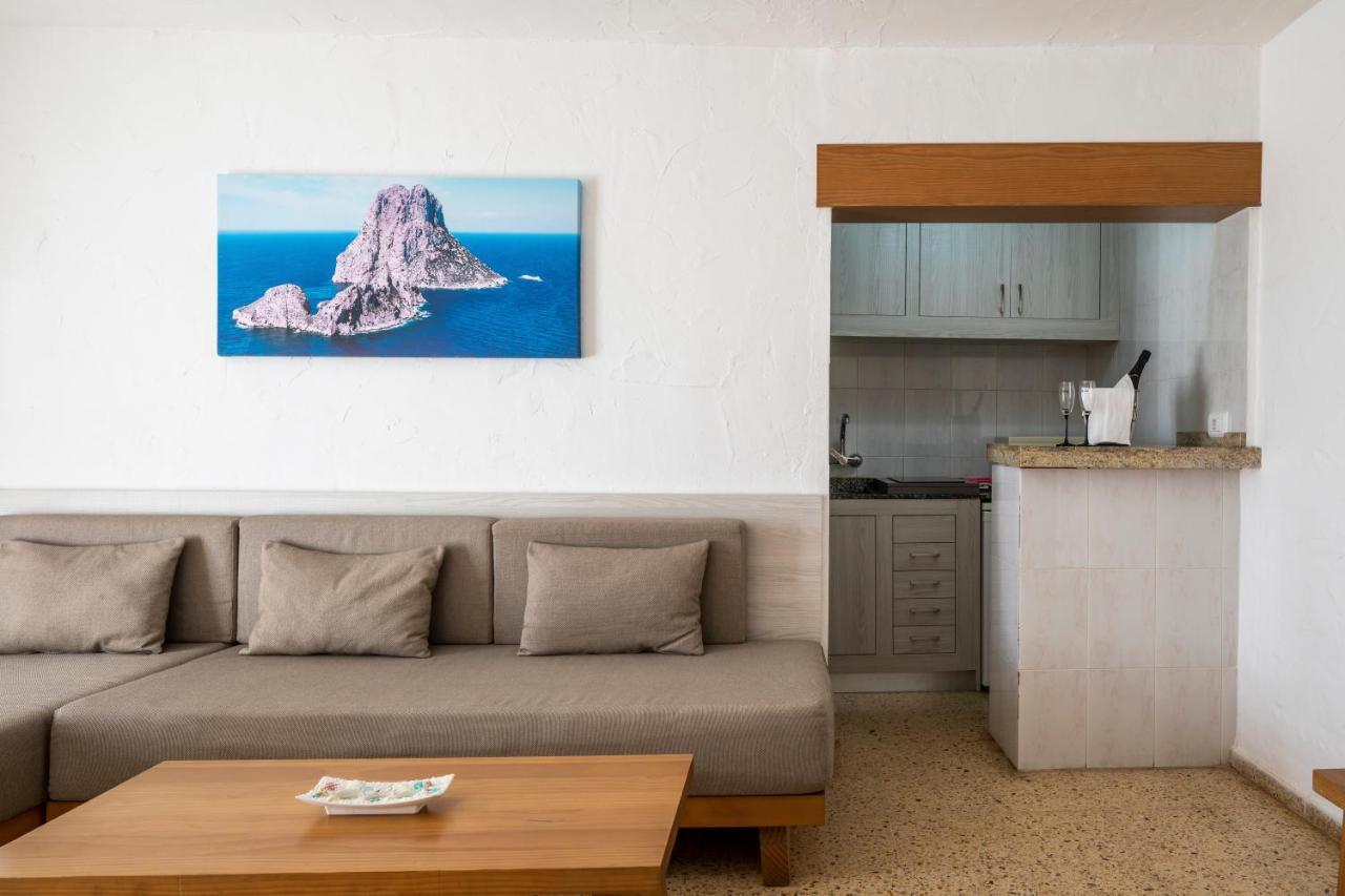 Apartamentos El Moro San Antonio  Eksteriør billede
