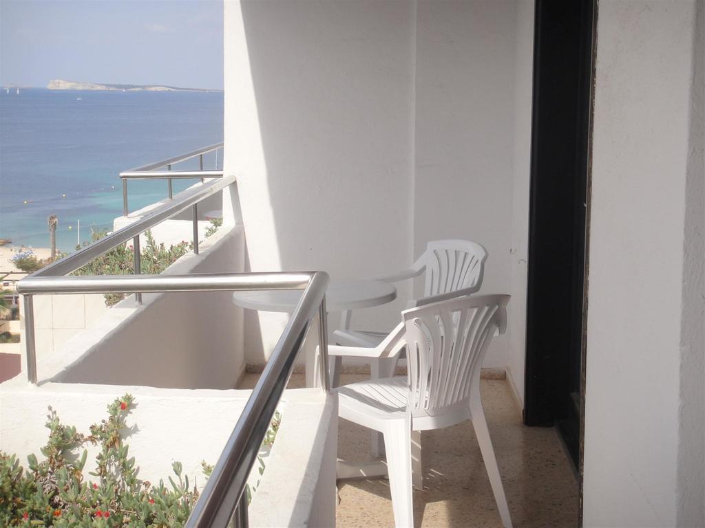 Apartamentos El Moro San Antonio  Værelse billede