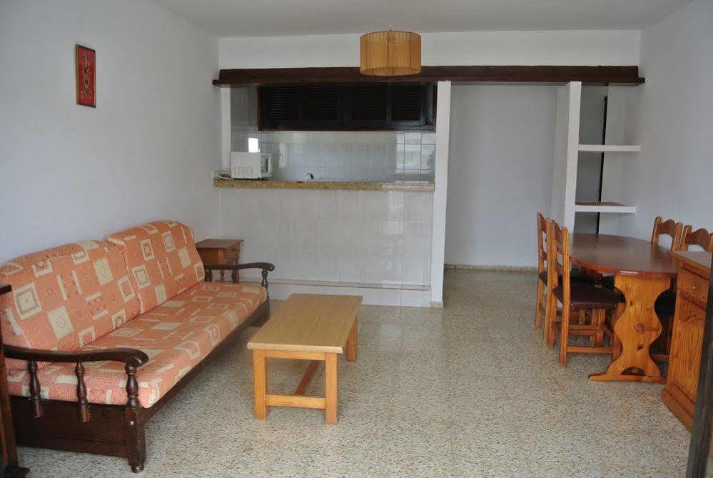 Apartamentos El Moro San Antonio  Eksteriør billede